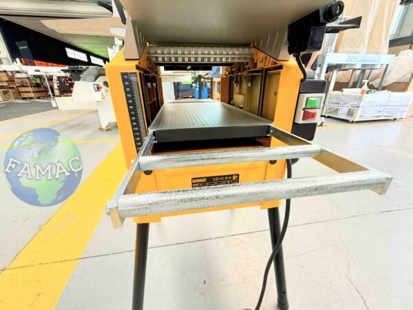 PIALLA A FILO/SPESSORE DEWALT D27300 - immagine 4